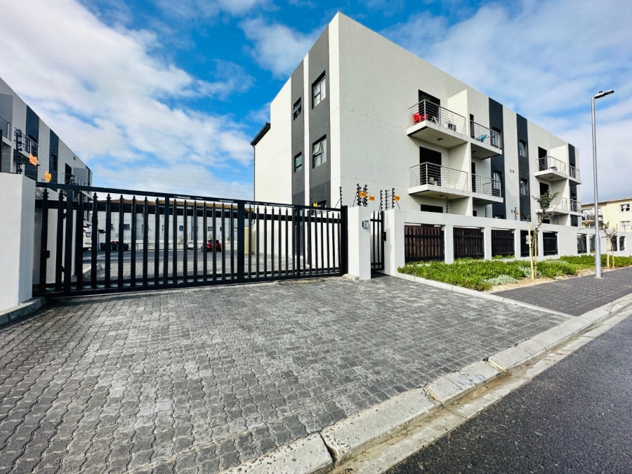 2 Bedroom Property for Sale in Parklands Western Cape